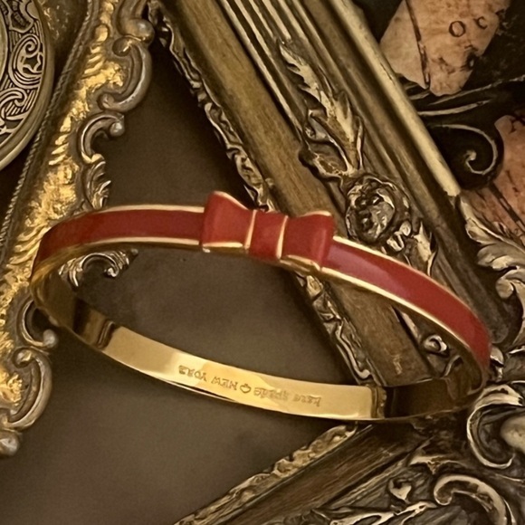 KATE SPADE • Red Take a Bow Bangle Stacking Layering Gold Bracelet - Picture 2 of 3